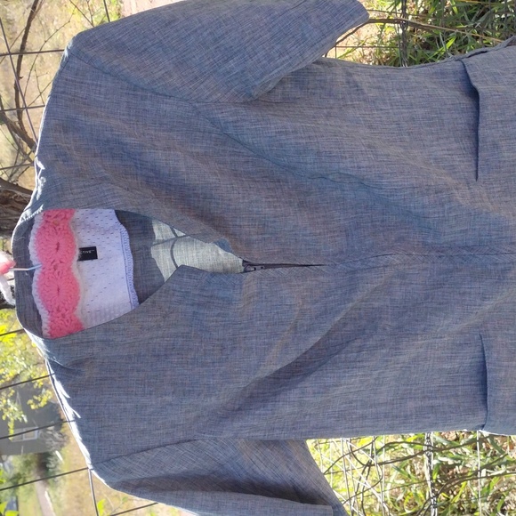 Scrub top - Picture 3 of 8